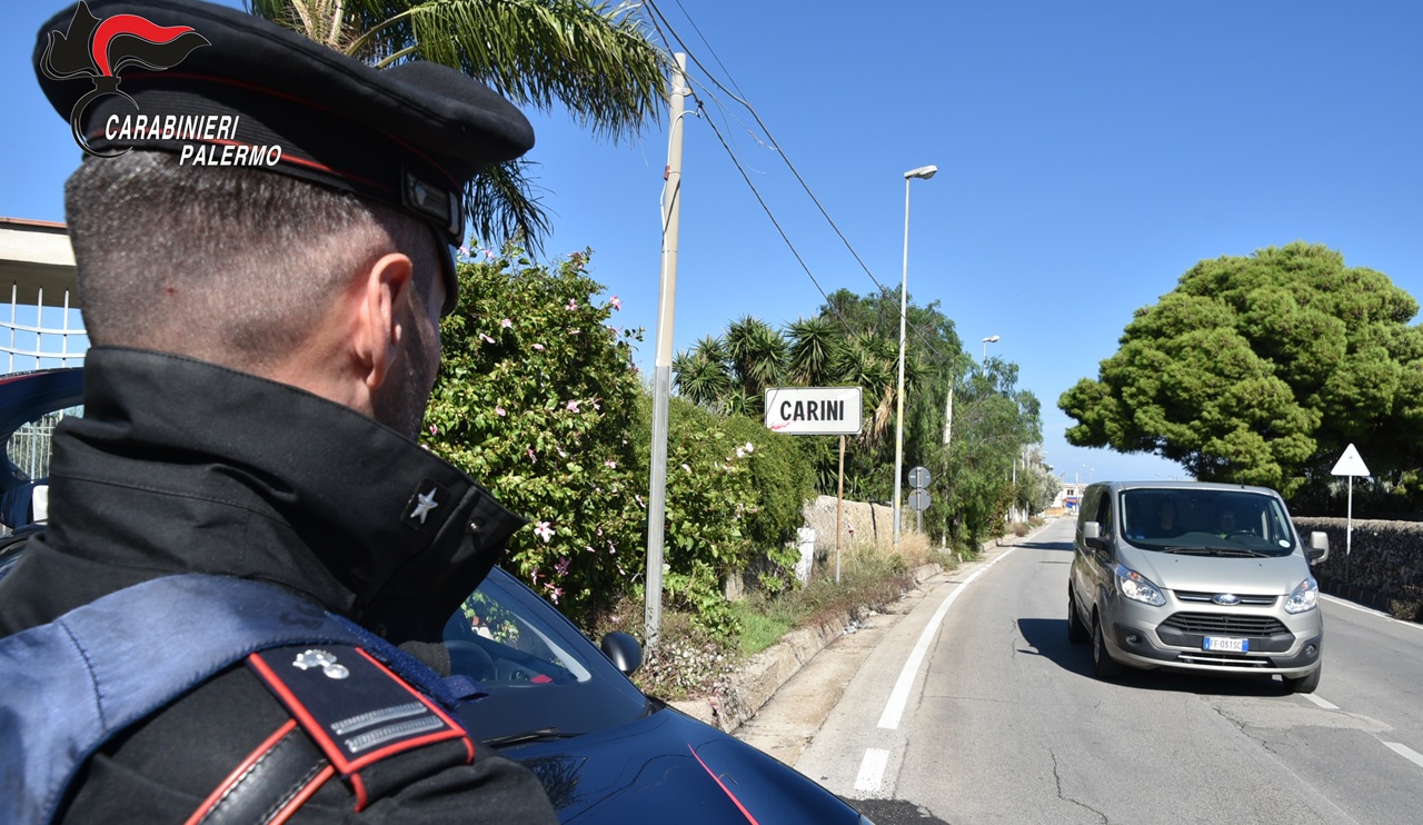 Cinisi, 16enne in fuga su un’auto rubata: incastrato dai carabinieri dopo inseguimento