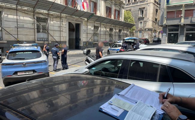 “Ho troppo caldo per mettere il casco”: l’insolita scusa di un catanese, accertate 34 violazioni