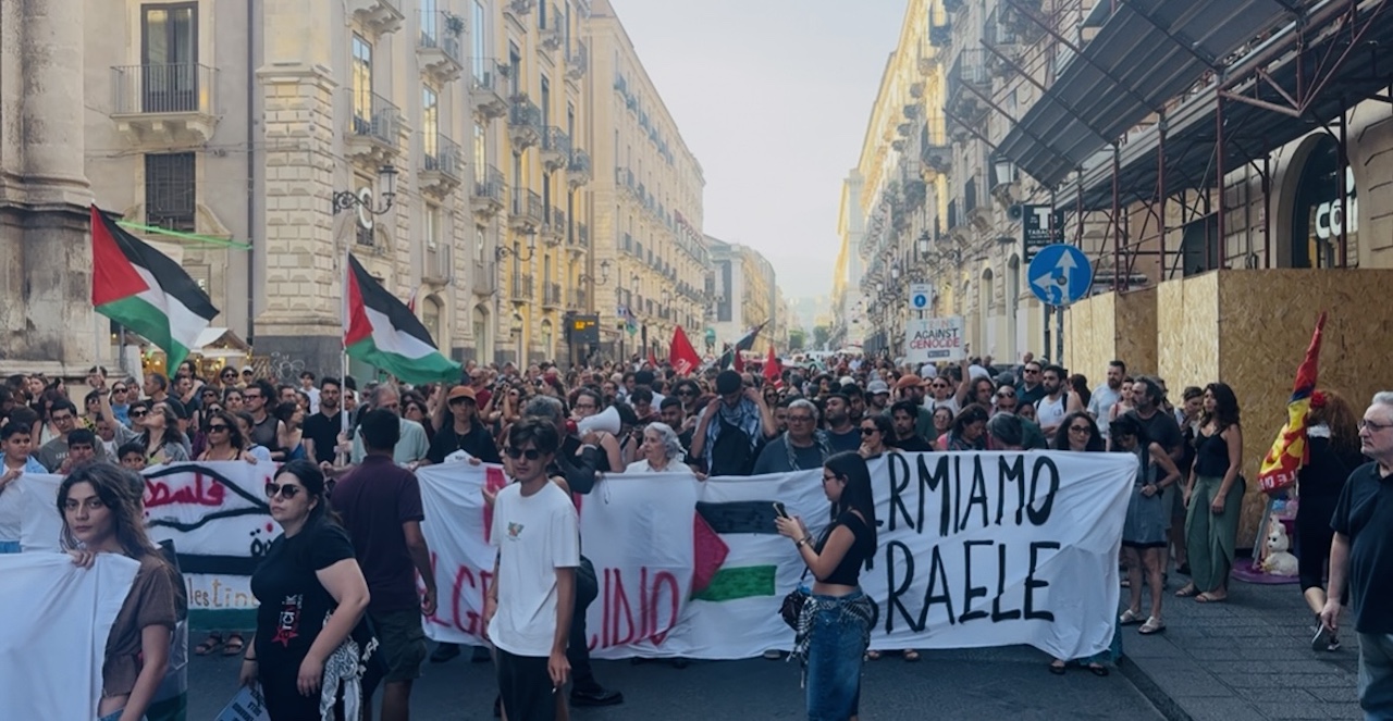 Catania, manifestazione contro il blocco della Freedom Flotilla: le interviste