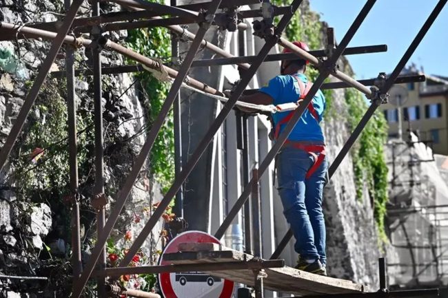 Cantiere nel Nisseno si ferma: manca un muratore