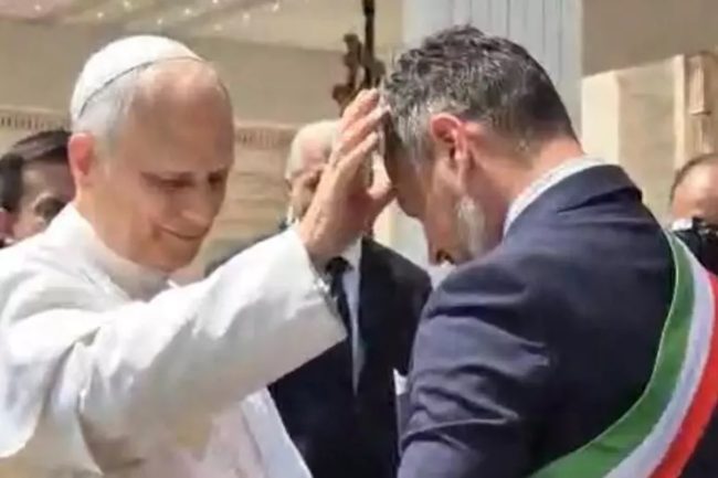 Papa Leone XIV “incontra” la Sicilia: la delegazione di Comitini in Vaticano