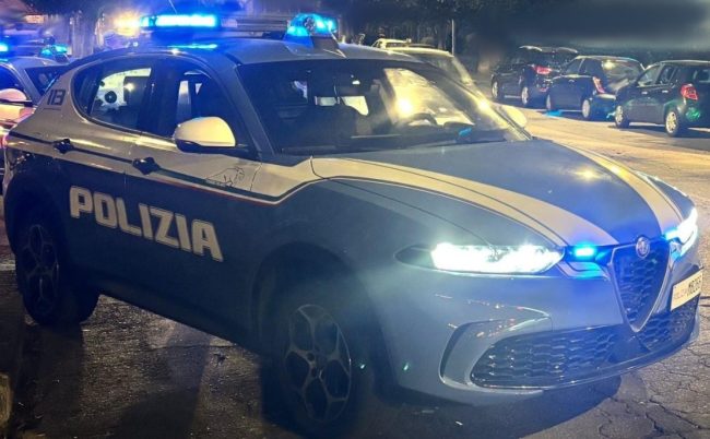 Ruba farmaci da prescrizione per rivenderli: denunciato dipendente di una farmacia a Nesima