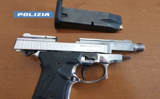 Si esercitava a sparare nei pressi di un parco giochi: arrestato catanese