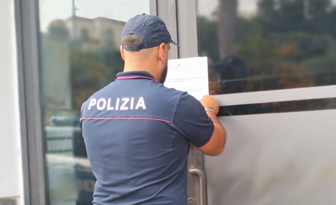 Catania, chiuse 4 attività commerciali frequentate da pregiudicati