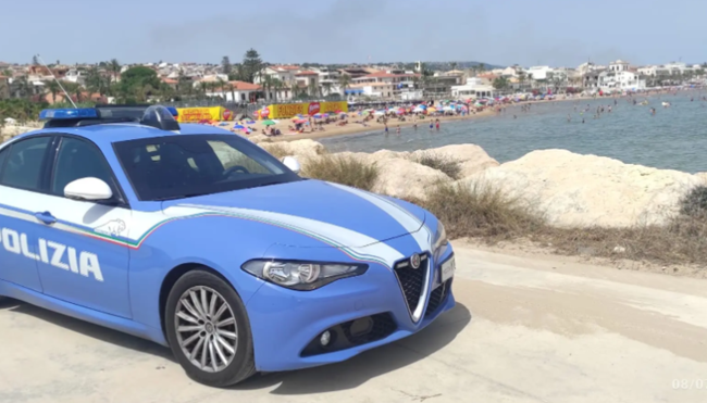 Marina di Ragusa, 16enne ferita al collo con un coltello dal fratello di un’amica. Indagini in corso