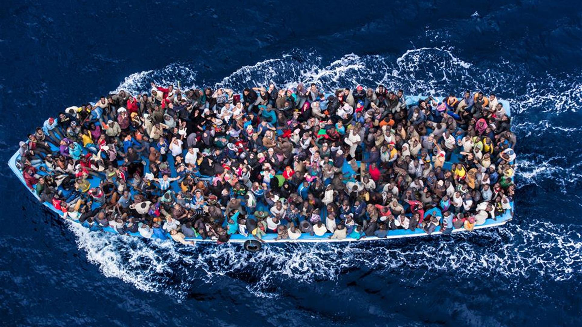 Soccorso barcone affondato con 87 migranti: morta 30enne