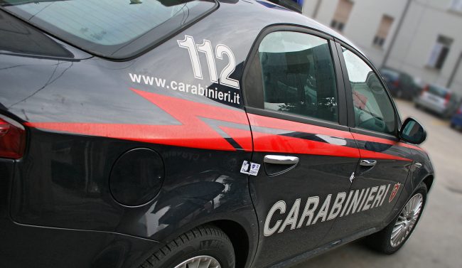 Marsala, ruba un televisore per barattarlo con delle dosi di droga: due arresti
