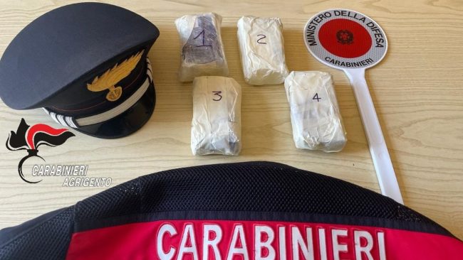 Con un chilo di droga nello zaino, arrestato 26enne di Lampedusa