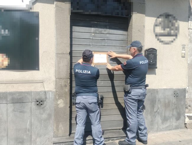 Chiuso chiosco-bar ad Adrano: era ritrovo di pregiudicati