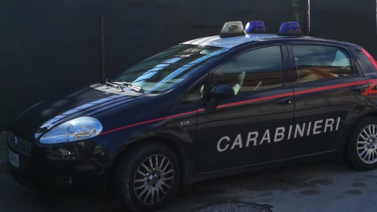 Rapina in un cantiere edile di Noto, operaio ferito: arrestati due giovanissimi