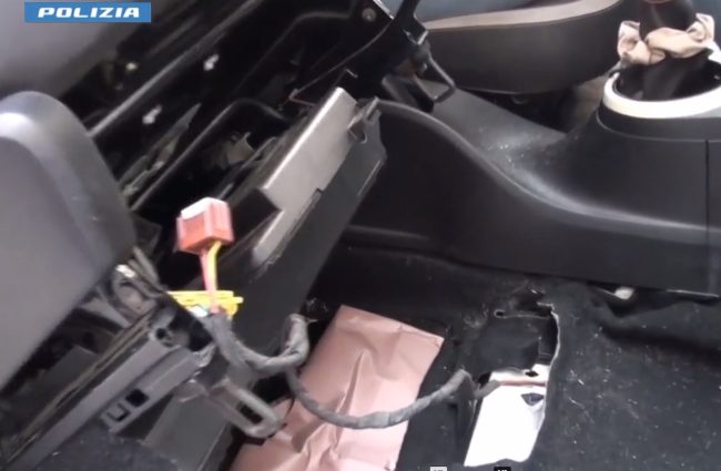 Catanese arrestato con un’auto carica di cocaina – IL VIDEO