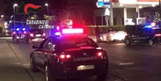Gravina di Catania, evade dai domiciliari per “fare quattro passi”: denunciato 34enne