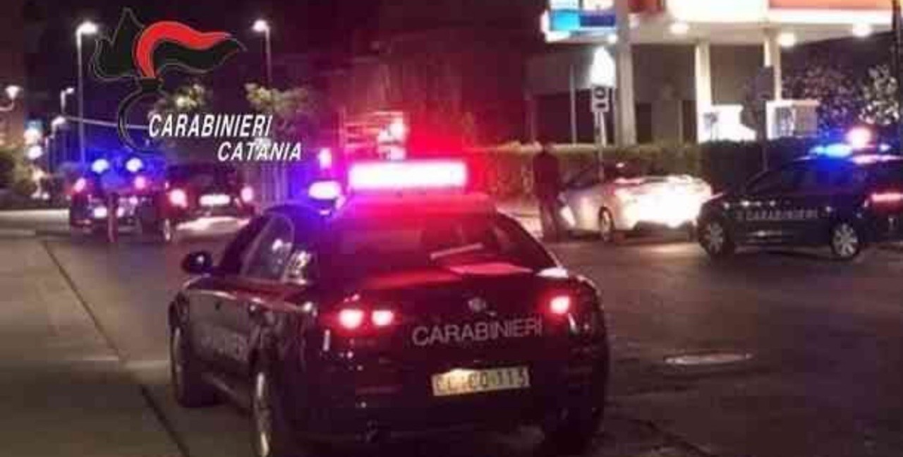 Gravina di Catania, evade dai domiciliari per “fare quattro passi”: denunciato 34enne
