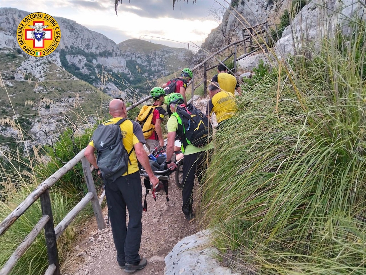 Doppio intervento di soccorso a Cavagrande del Cassibile: ferito alla testa un 14enne