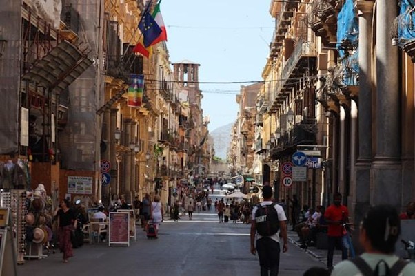 Vacanze 2025: consigli pratici per i turisti che arriveranno in Sicilia questa estate