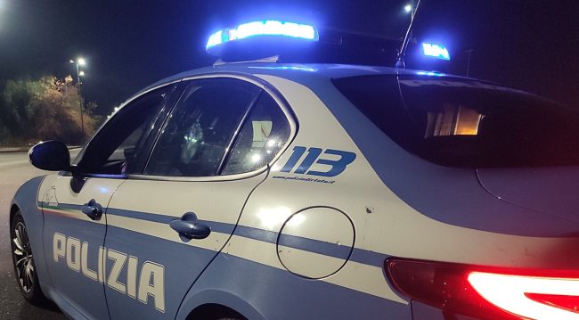 Catania, danneggia auto parcheggiate con un tubo di ferro: arrestato 26enne