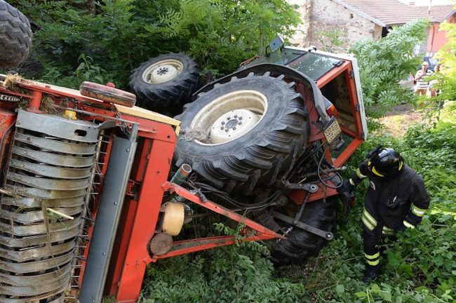 Tragedia a Mineo: muore schiacciato dal trattore l’80enne Francesco Piccolo