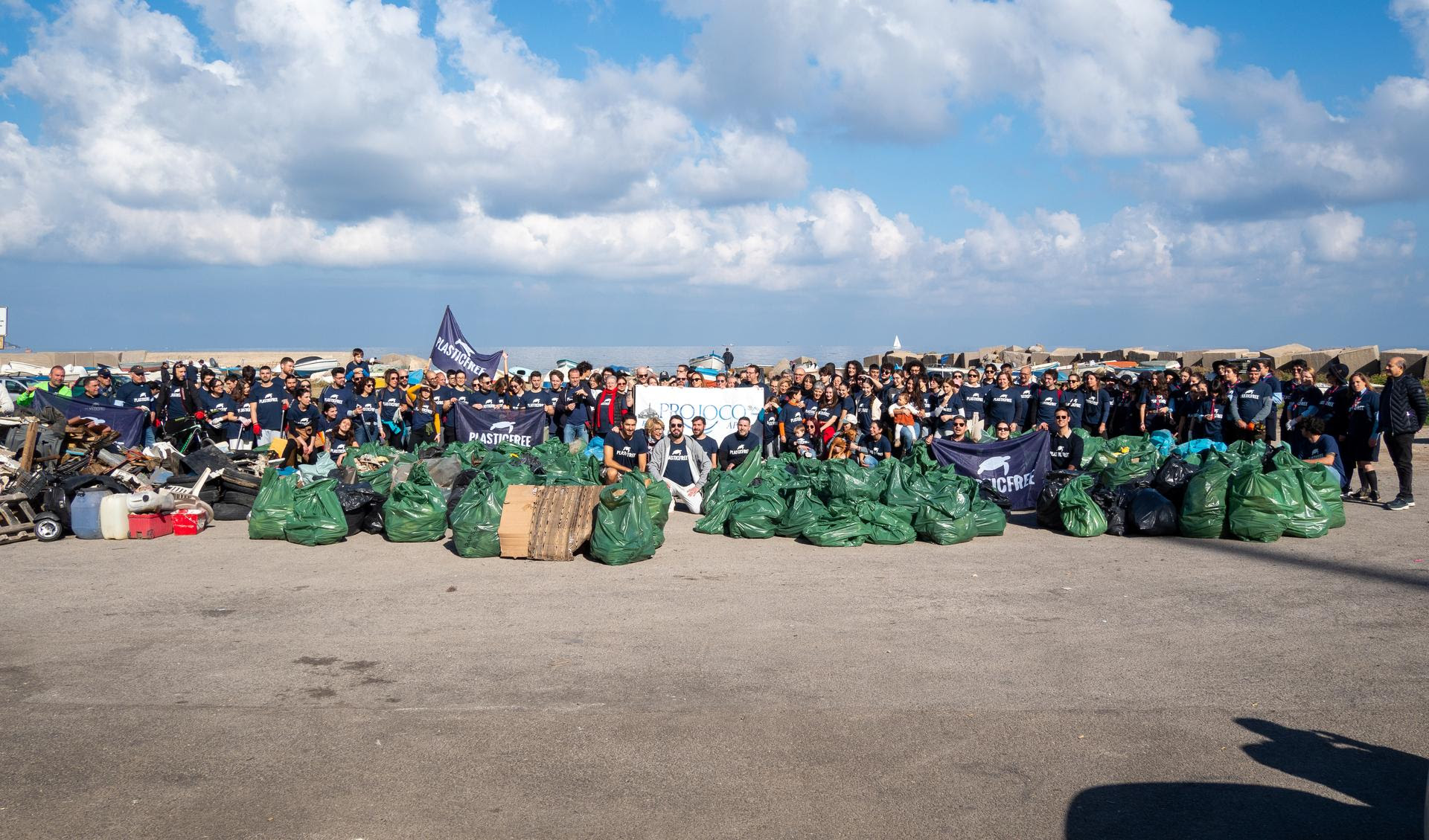 Ambiente, la Regione stanzia 250mila euro per 7 Comuni Plastic Free