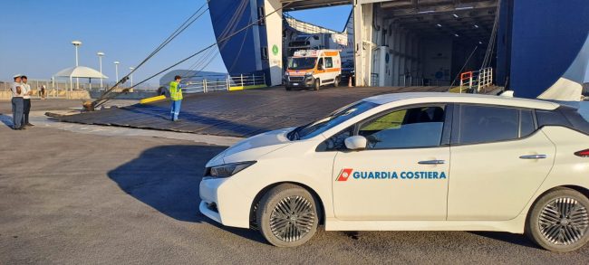 Parto prematuro a bordo del traghetto “Catania”: mamma e neonato soccorsi al porto di Trapani