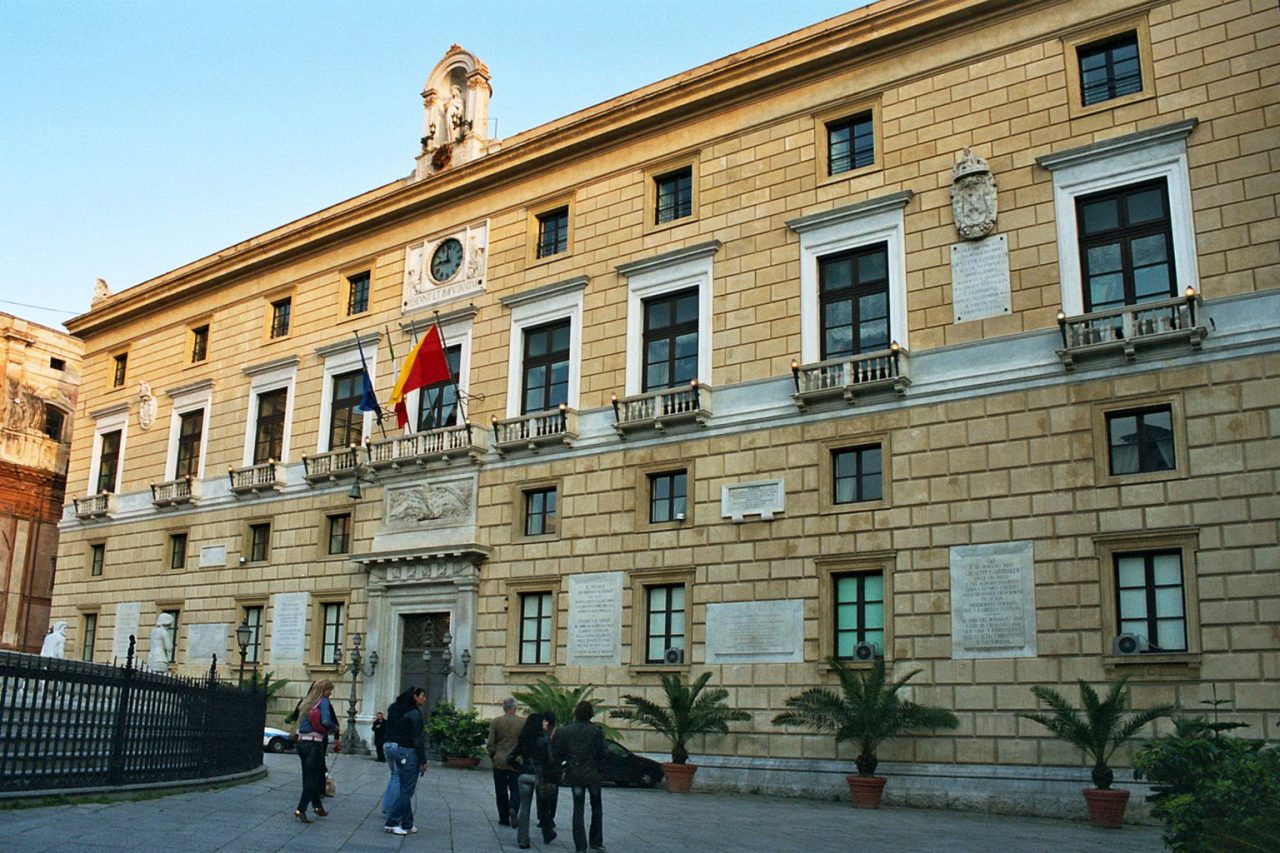 Palermo, il Comune cerca 100 nuovi agenti di polizia municipale