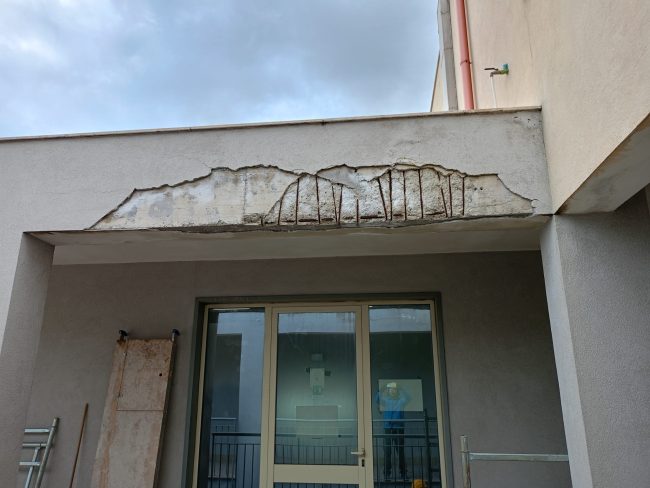 Riqualificazione in corso alla sede dei Servizi Demografici di San Leone: lavori quasi ultimati