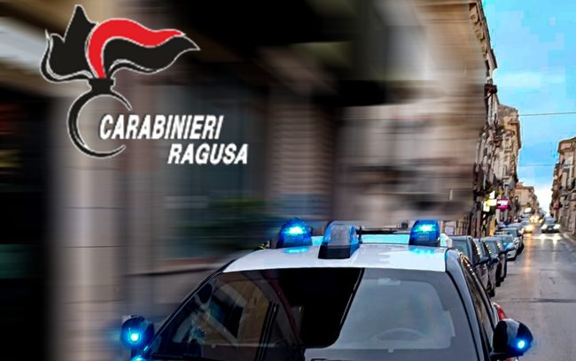 In casa hashish, crack e soldi dello spaccio: donna arrestata a Vittoria