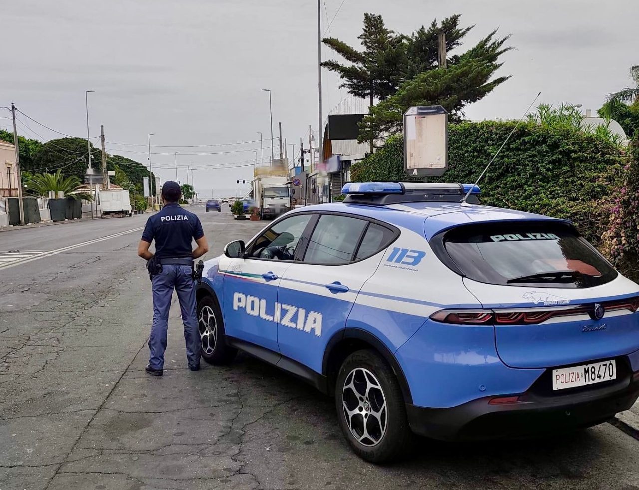 Catania, arrestato 22enne per spaccio di droga in Via del Rotolo