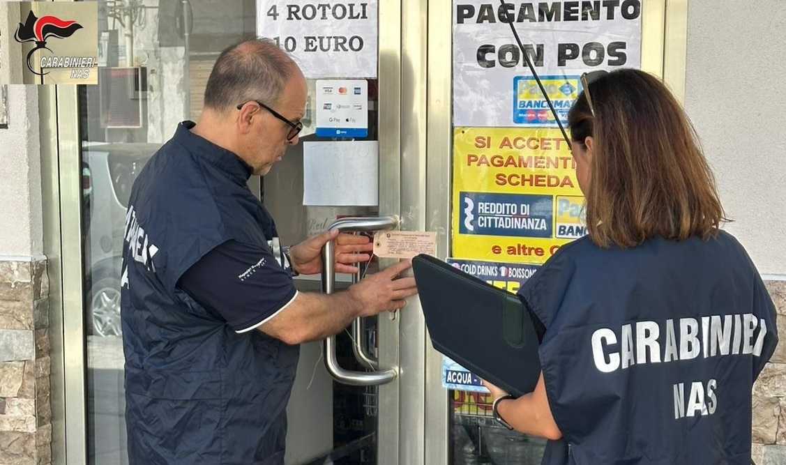 Palermo, sequestrata attività commerciale abusiva nel centro storico