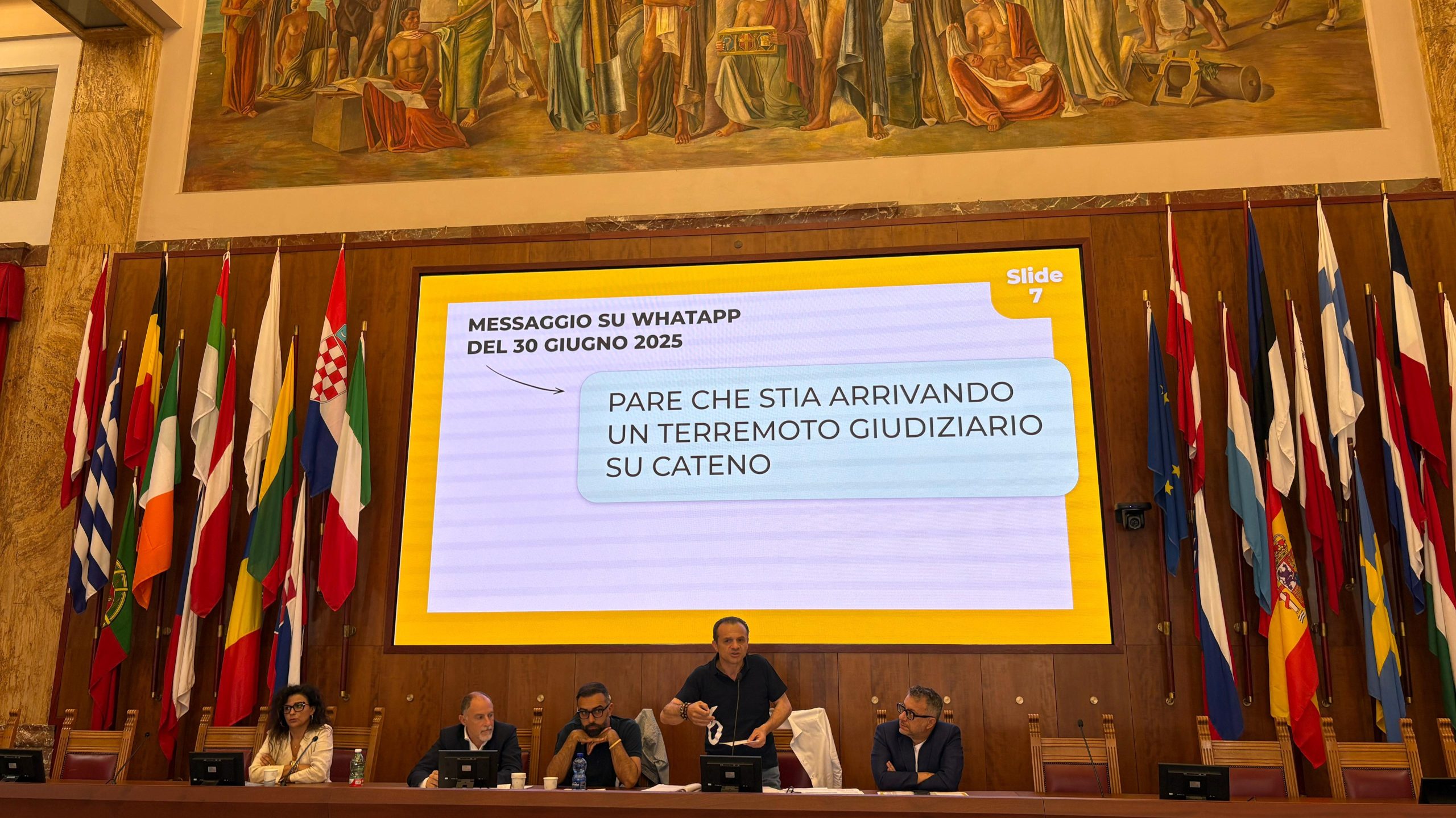 Inchiesta Ars, Cateno De Luca risponde alle accuse: “Nessuna mancia né favoritismi”