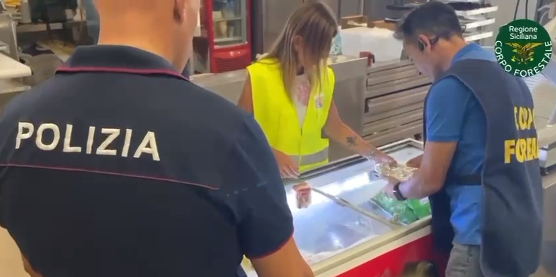 Controlli nei lidi della Playa di Catania: sanzioni per oltre 17mila euro, cibo sequestrato e due lavoratori in nero