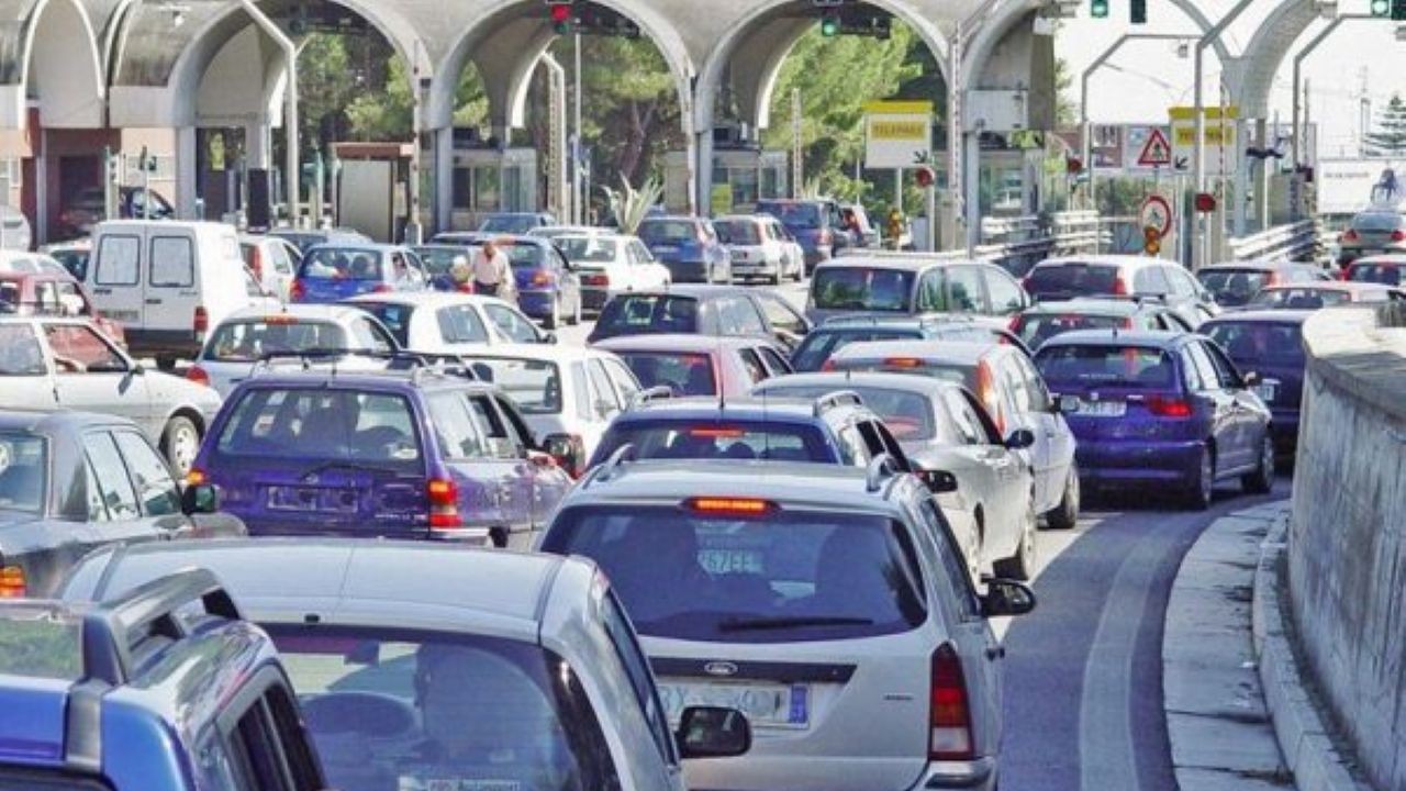 Doppio allarme in Sicilia: via all’esodo estivo e al caldo record