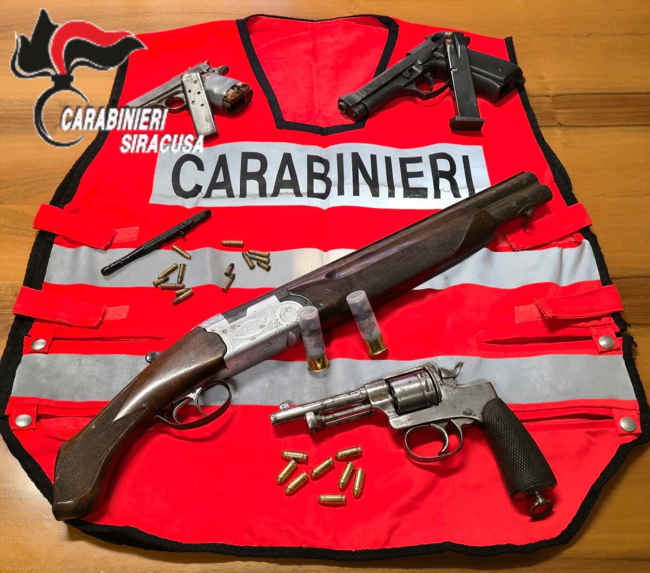 Blitz nelle campagne di Priolo: 7 arresti per armi clandestine. Sequestrato arsenale
