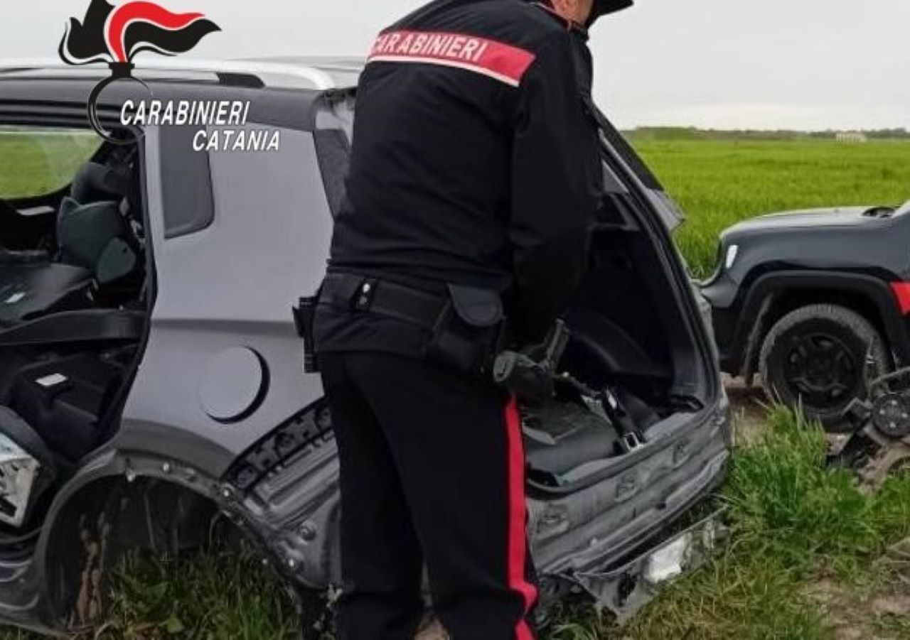 Acireale, simula il furto dell’auto per incassare il risarcimento dell’assicurazione