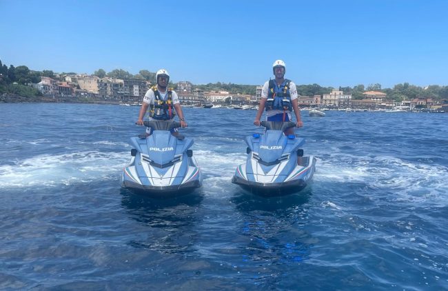 Controlli serrati lungo la costa catanese: sanzioni per diportisti e un bagnino