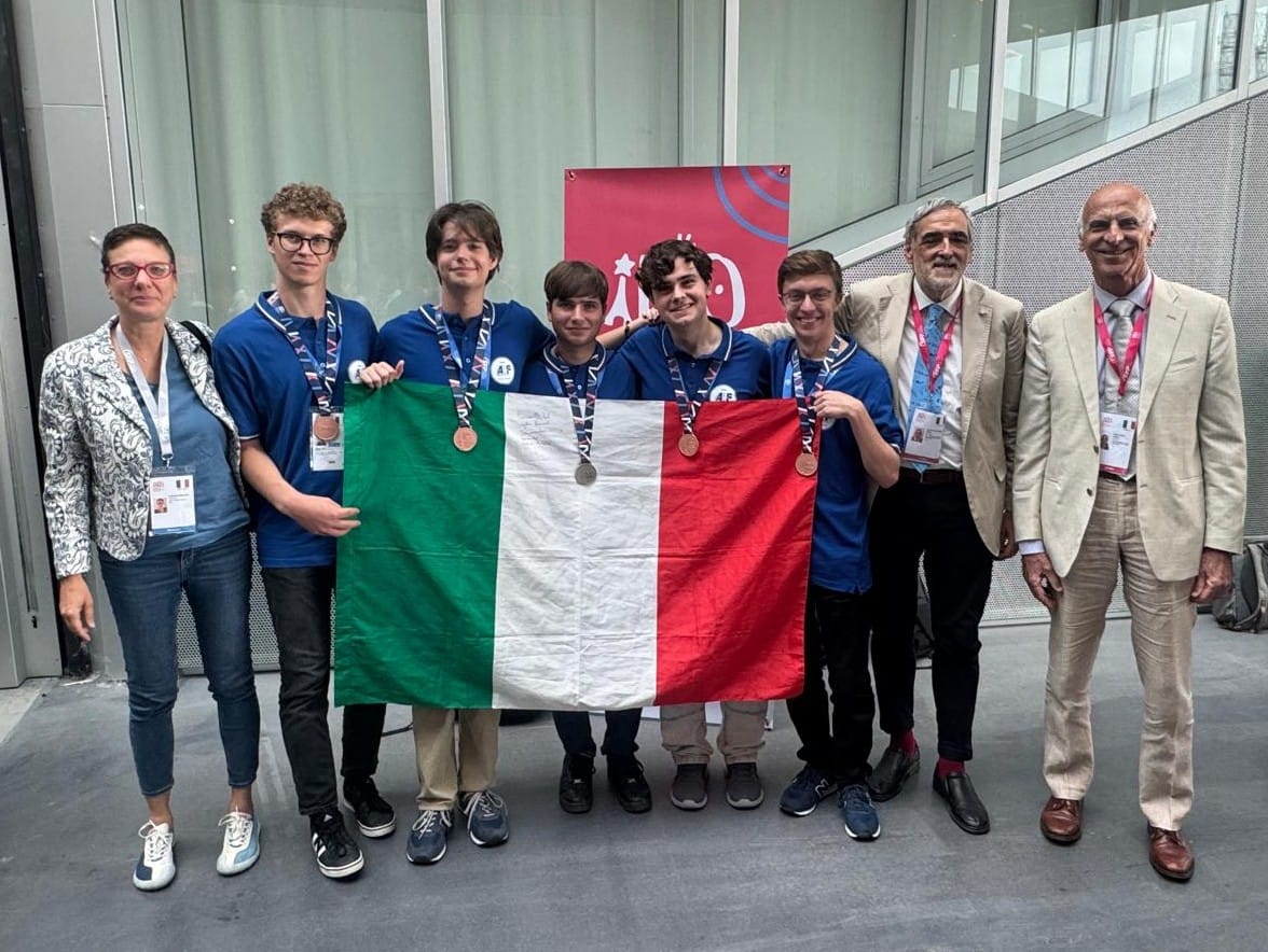 Studente dell’I.I.S. “C. Marchesi” di Mascalucia medaglia di bronzo alle Olimpiadi Internazionali della Fisica di Parigi