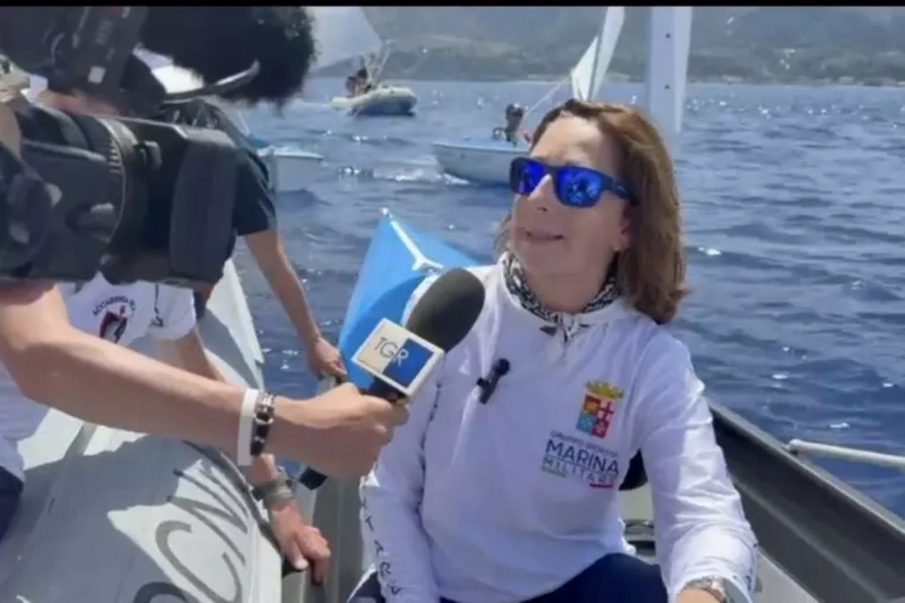 Atleti paralimpici della Difesa attraversano a nuoto lo Stretto di Messina: è il quarto anno consecutivo