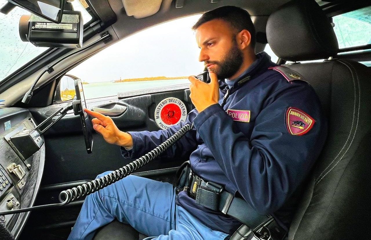 Caltanissetta, agli arresti domiciliari con un’arma clandestina: pregiudicato arrestato