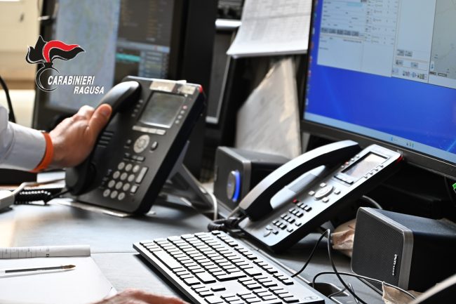 Si aggirava tra le abitazioni con oggetti atti allo scasso: denunciato