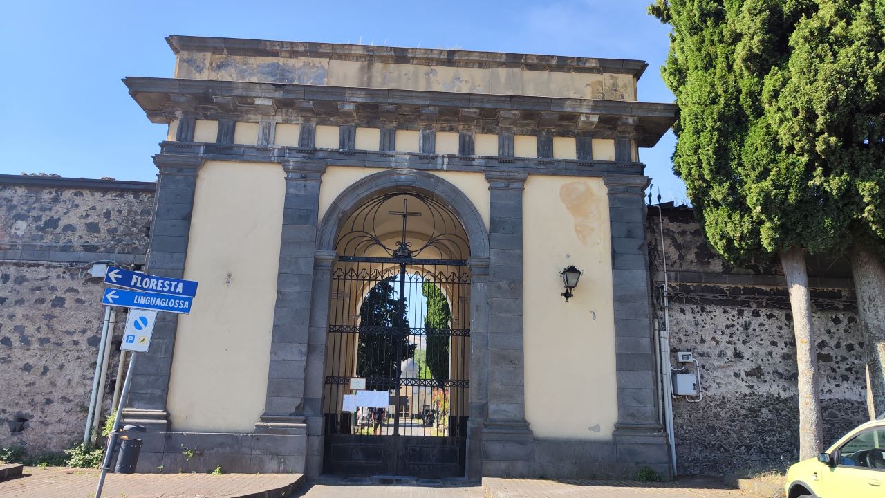 Il caso del Cimitero di Randazzo chiuso al pubblico