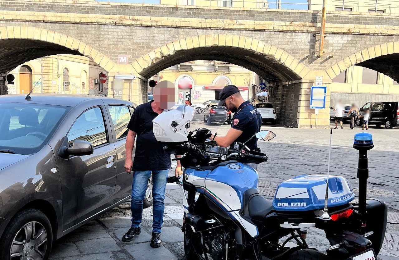 Controlli straordinari a Catania: sanzioni, denunce e stretta sui parcheggiatori abusivi