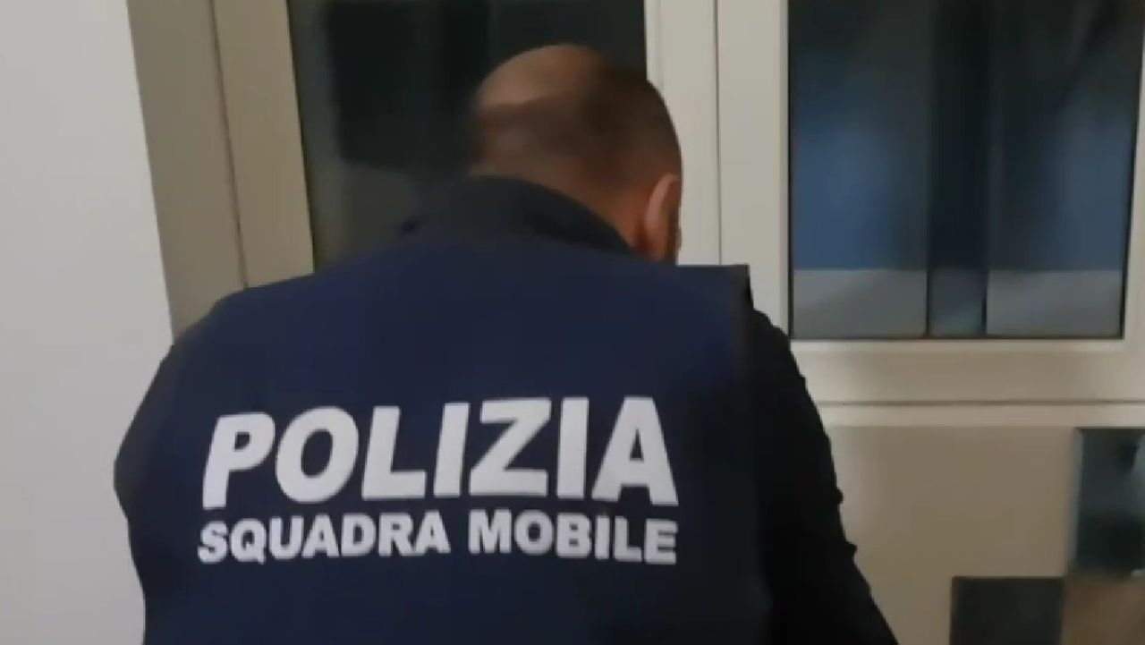 Due arresti per spaccio di cocaina a Catania – VIDEO