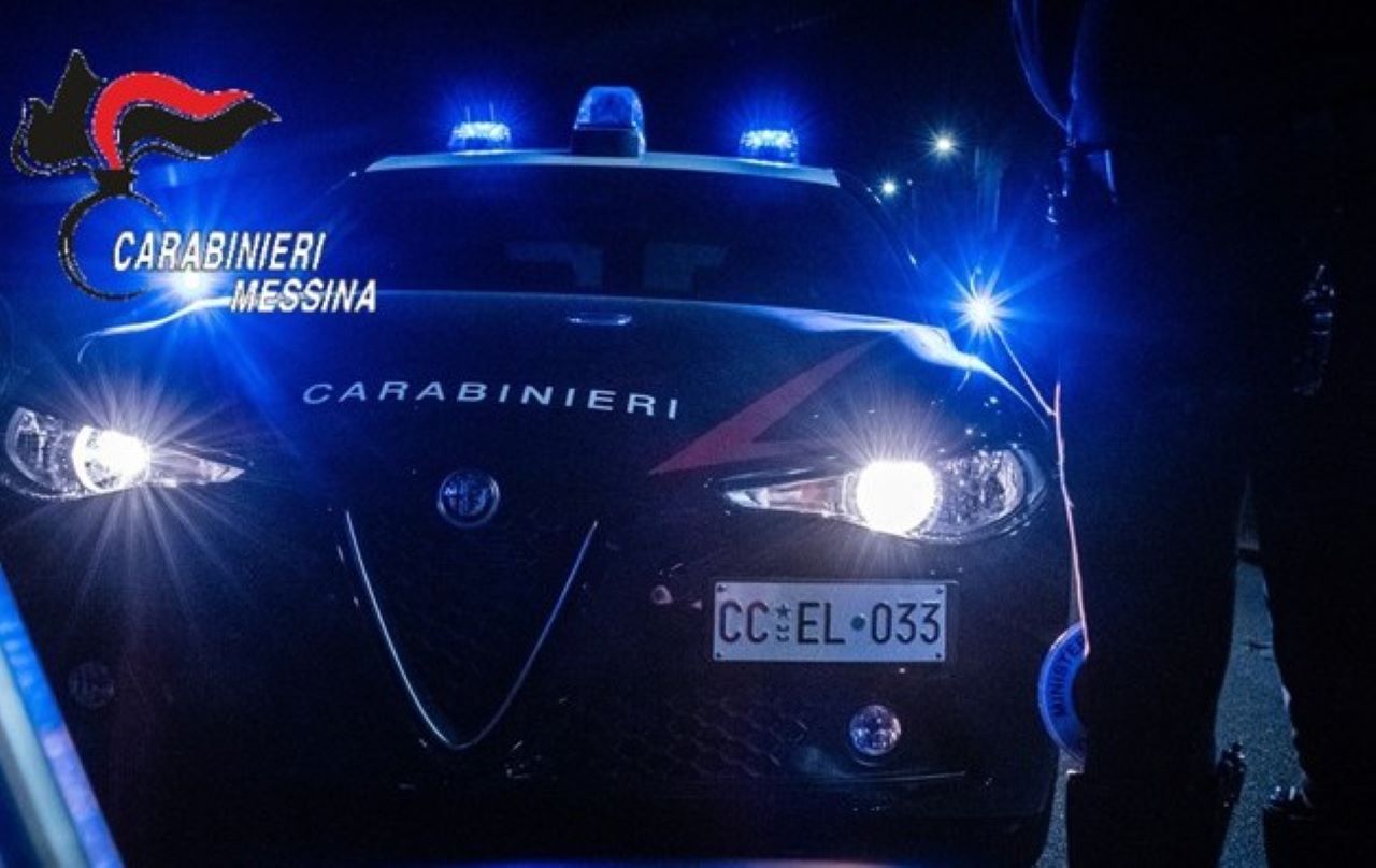 Minaccia e aggredisce la moglie davanti ai figli: arrestato 44enne ucraino nel Messinese