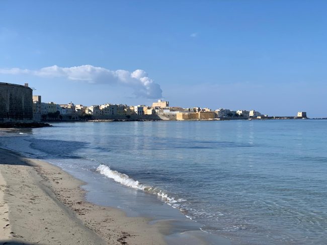 La Regione vieta i tornelli in spiaggia dopo il caso Mondello