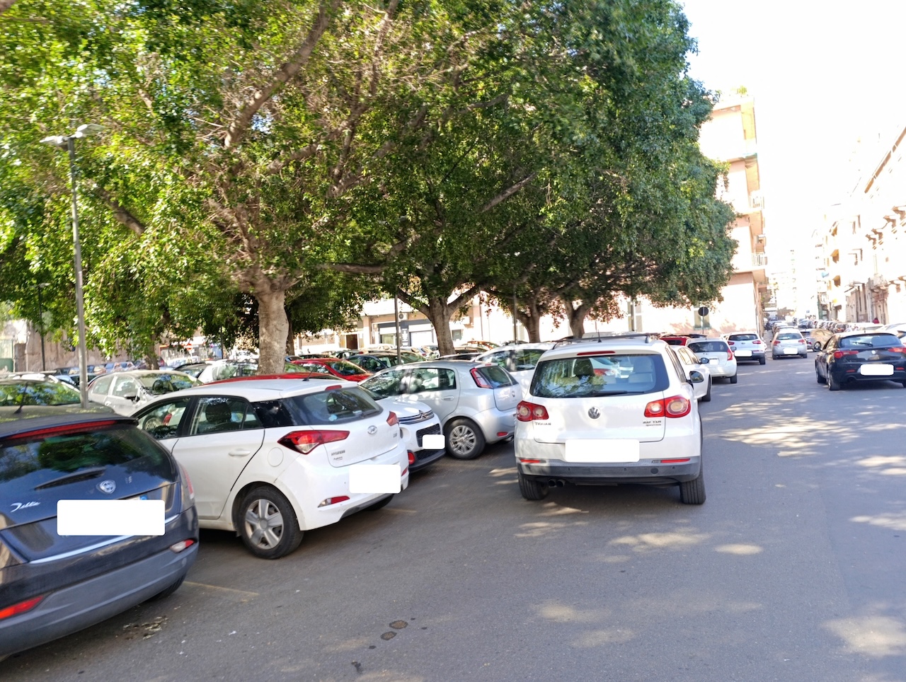Catania, viabilità e decoro urbano: i residenti chiedono interventi in piazza Lanza e via Macchi
