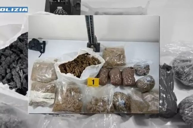 Droga, armi e violenza: 14 arresti nella maxi operazione di Messina