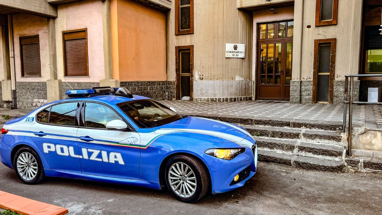 Dalle minacce ai pugni per il “dio Denaro”. Un arresto ad Adrano