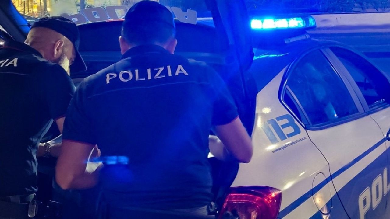 Un arresto a Catania per il tentato furto di una valigia da un’auto