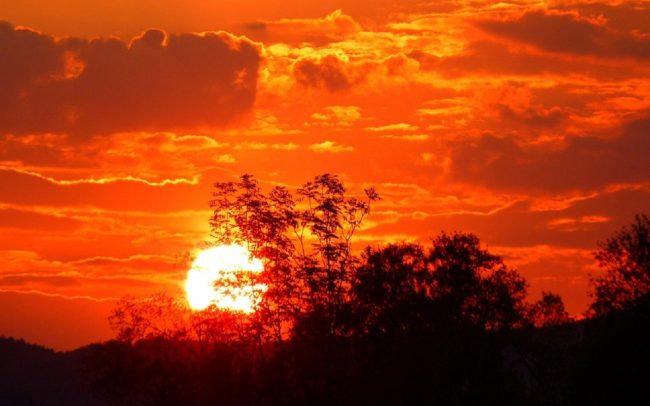 Meteo, prosegue il binomio fisso caldo-Sicilia: allerta rossa
