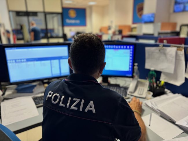 Orologi di lusso e cocaina, arrestato un 31enne svedese a Catania