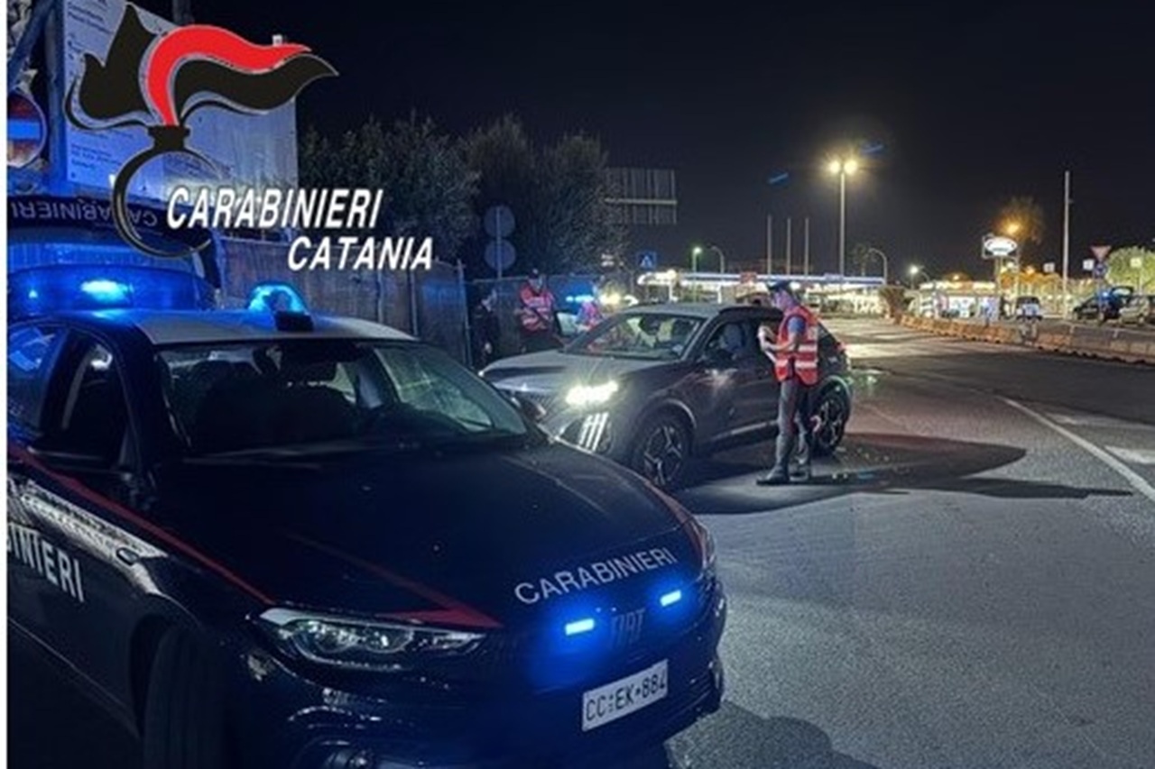 San Pietro Clarenza, calci e colpi alla testa: minorenne aggredito vicino al municipio